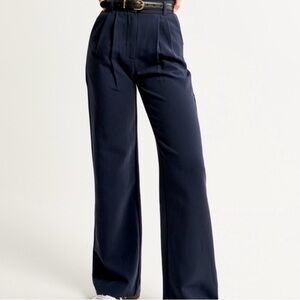 2 Pairs of Abercrombie Sloan Tailored Pant Size 27L Black and Navy